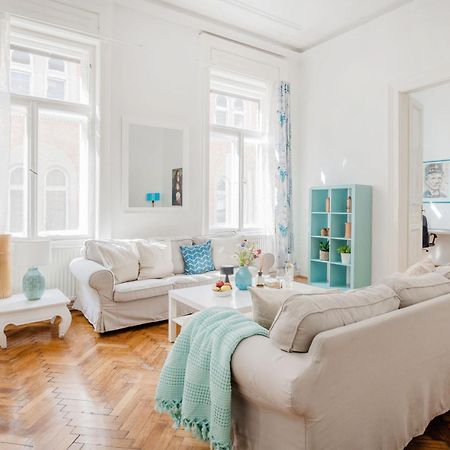 Wellness Retreat With Sauna & Jacuzzi - 1 Min To Opera Budapest Eksteriør bilde
