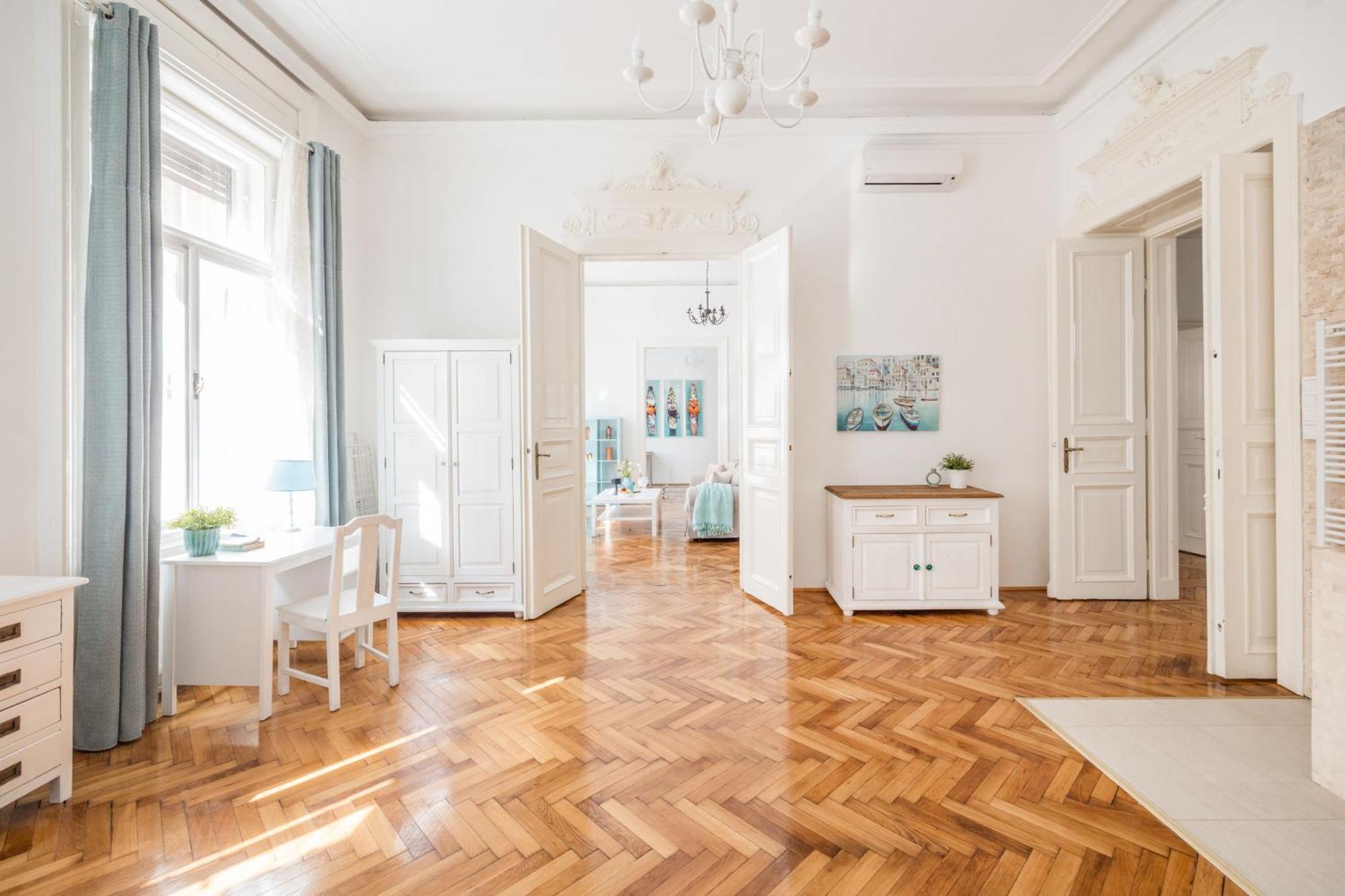 Wellness Retreat With Sauna & Jacuzzi - 1 Min To Opera Budapest Eksteriør bilde